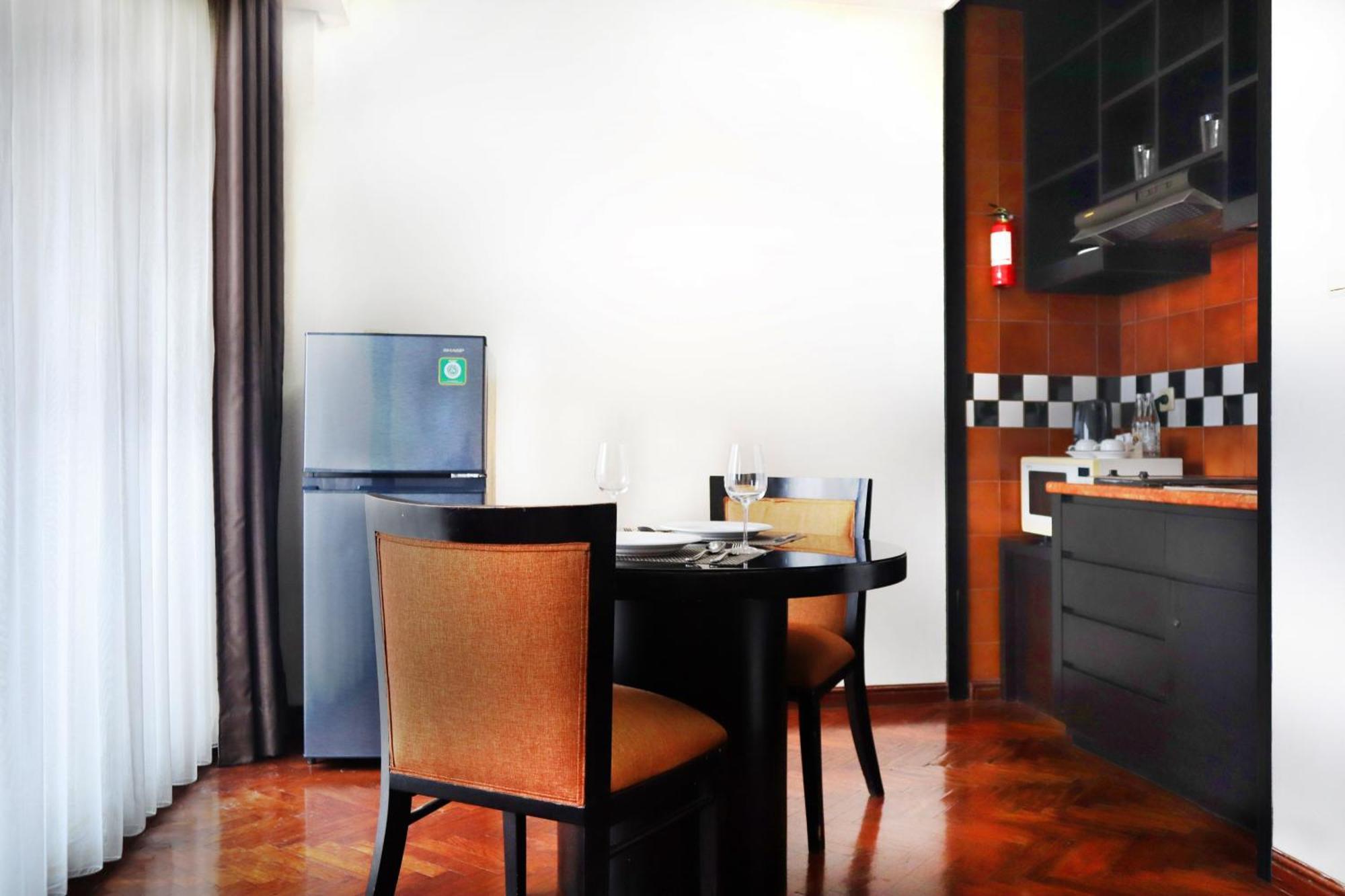 Oakwood Suites Kuningan ג'קרטה מראה חיצוני תמונה